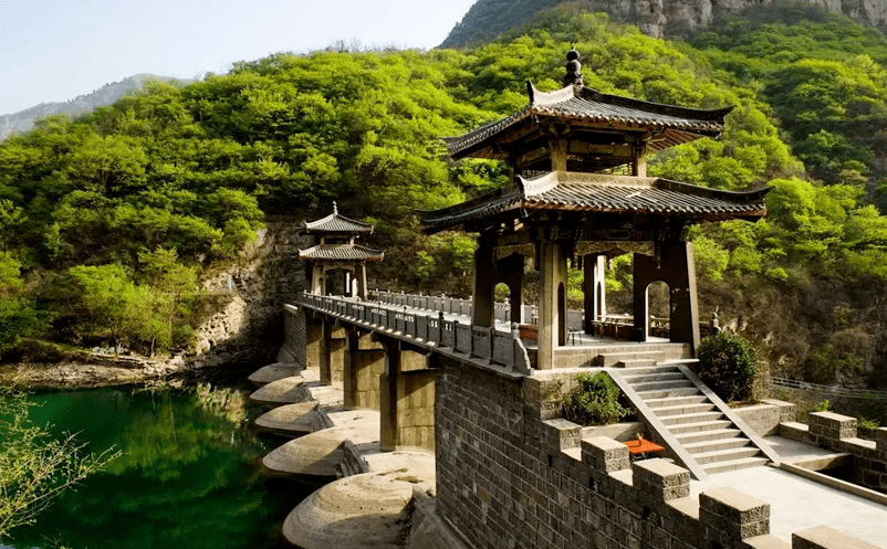 青龍山風(fēng)景區(qū)與易景通景區(qū)門票系統(tǒng)達(dá)成深度合作案例 青龍山風(fēng)景區(qū)與易景通景區(qū)門票系統(tǒng)達(dá)成深度合作案例