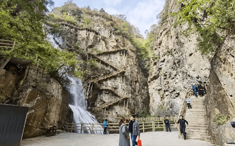 望仙大峽谷風景區與易景通電子票務系統達成合作案例 望仙大峽谷風景區與易景通電子票務系統達成合作案例